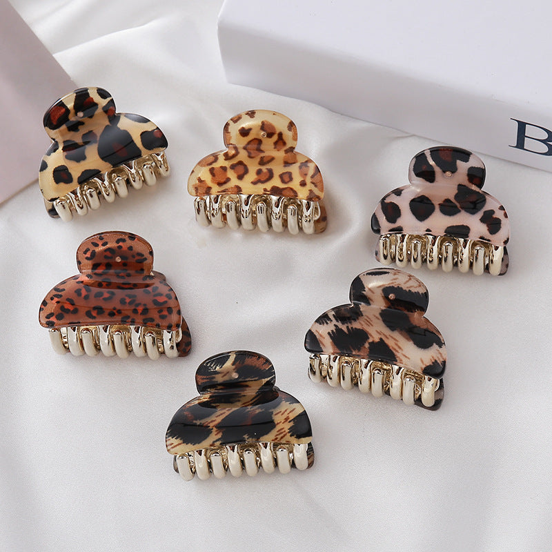 🐆 Leopard Print Acrylic Hair Clip – Chic & Bold Style
