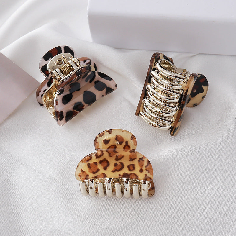 🐆 Leopard Print Acrylic Hair Clip – Chic & Bold Style