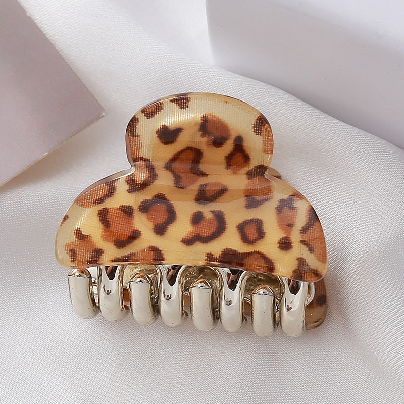🐆 Leopard Print Acrylic Hair Clip – Chic & Bold Style