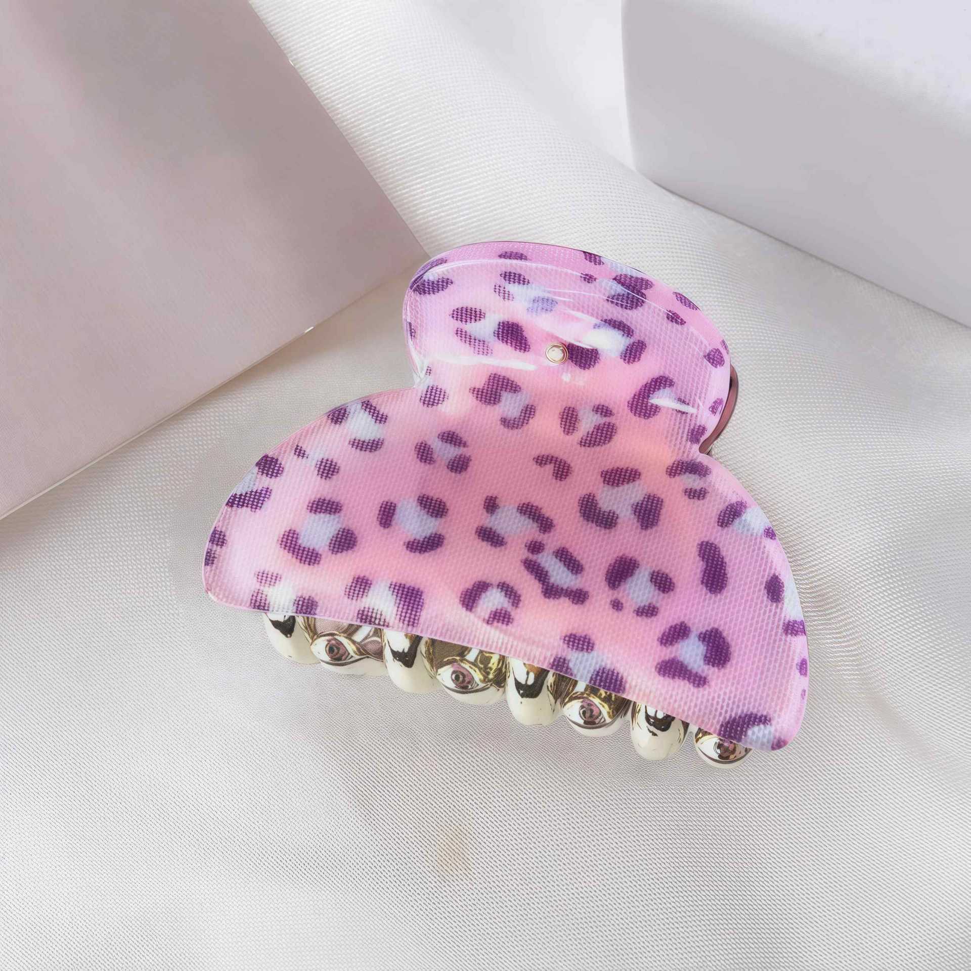 🐆 Leopard Print Acrylic Hair Clip – Chic & Bold Style