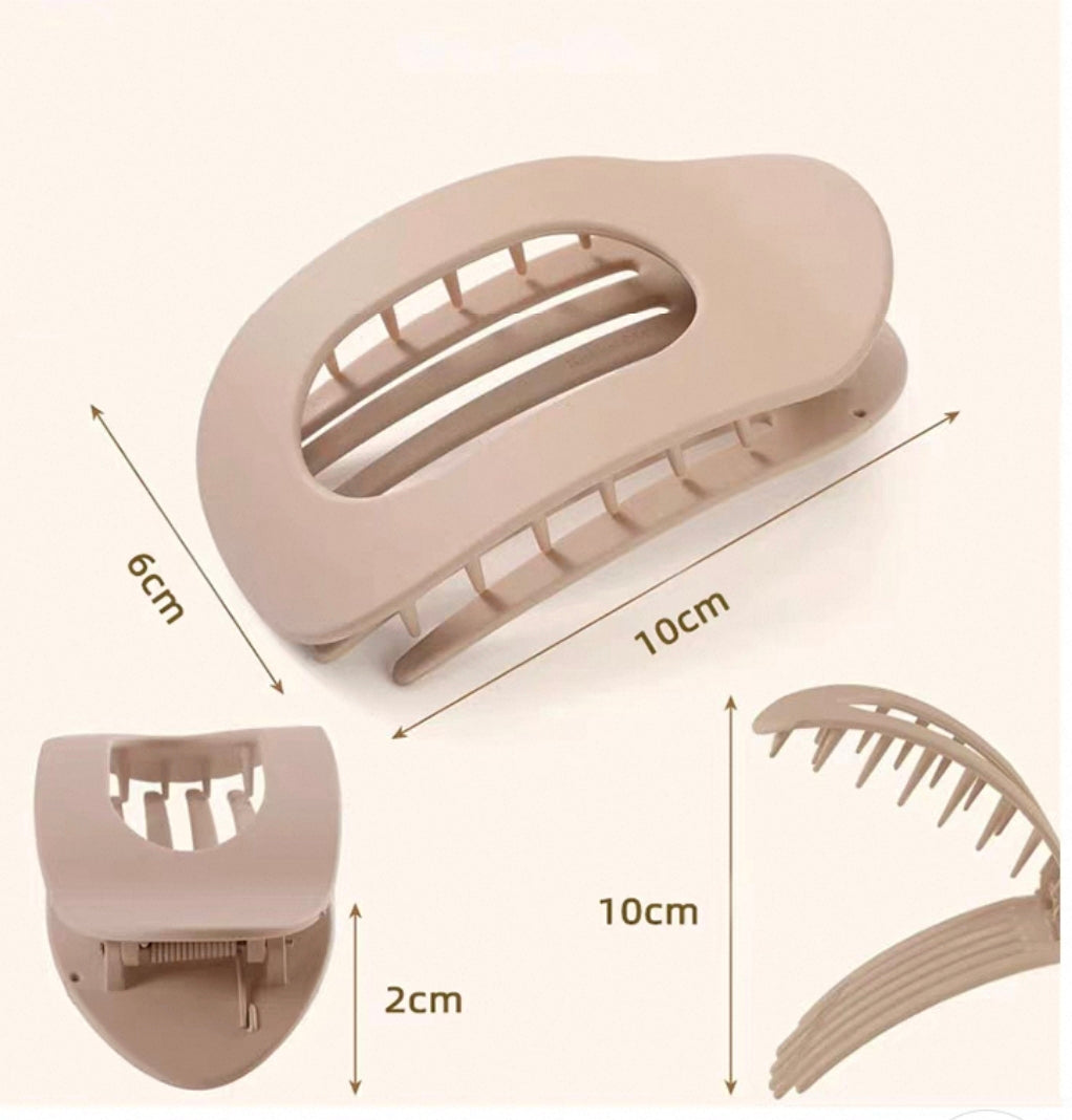 🖤 Matte Oval Hair Clip | Minimalist French Flat Hair Claw for Women